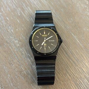 Seiko Quartz Watch SQ 100 Black Stainless Steel